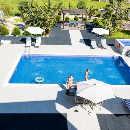 Vale Paraiso Relax Lounge *